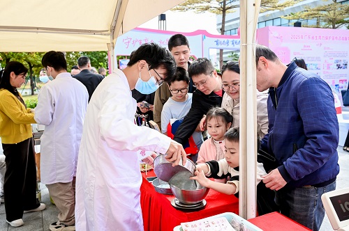 广东举办“育见南粤”生育力保护宣传项目总结推广暨儿童绘本发布活动